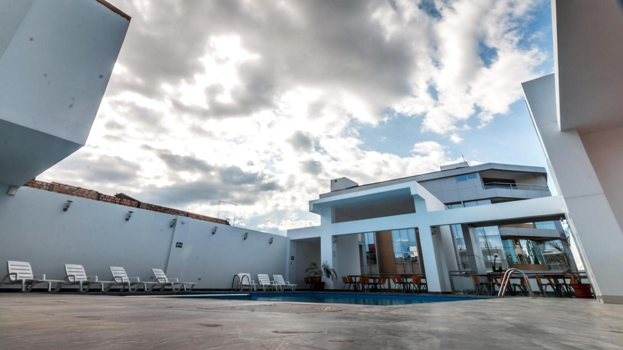 Cumbaza Hotel & Convenciones Tarapoto Buitenkant foto