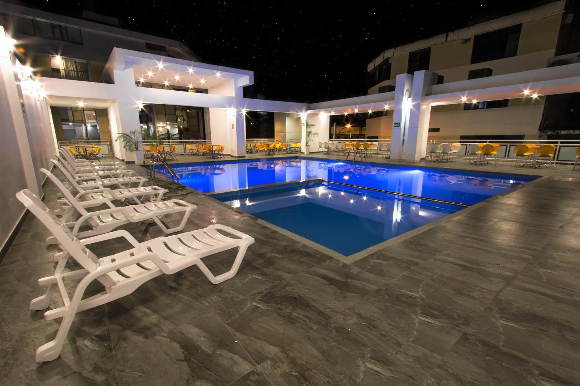 Cumbaza Hotel & Convenciones Tarapoto Buitenkant foto